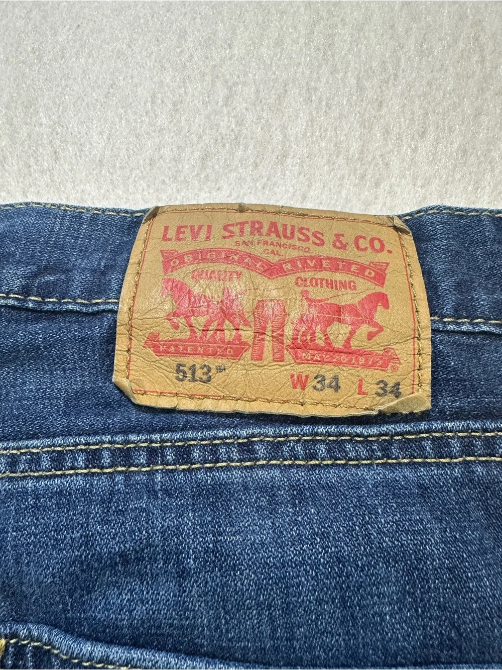 Levi's 513 Men's Straight Jeans in Blue Denim size 34/34
